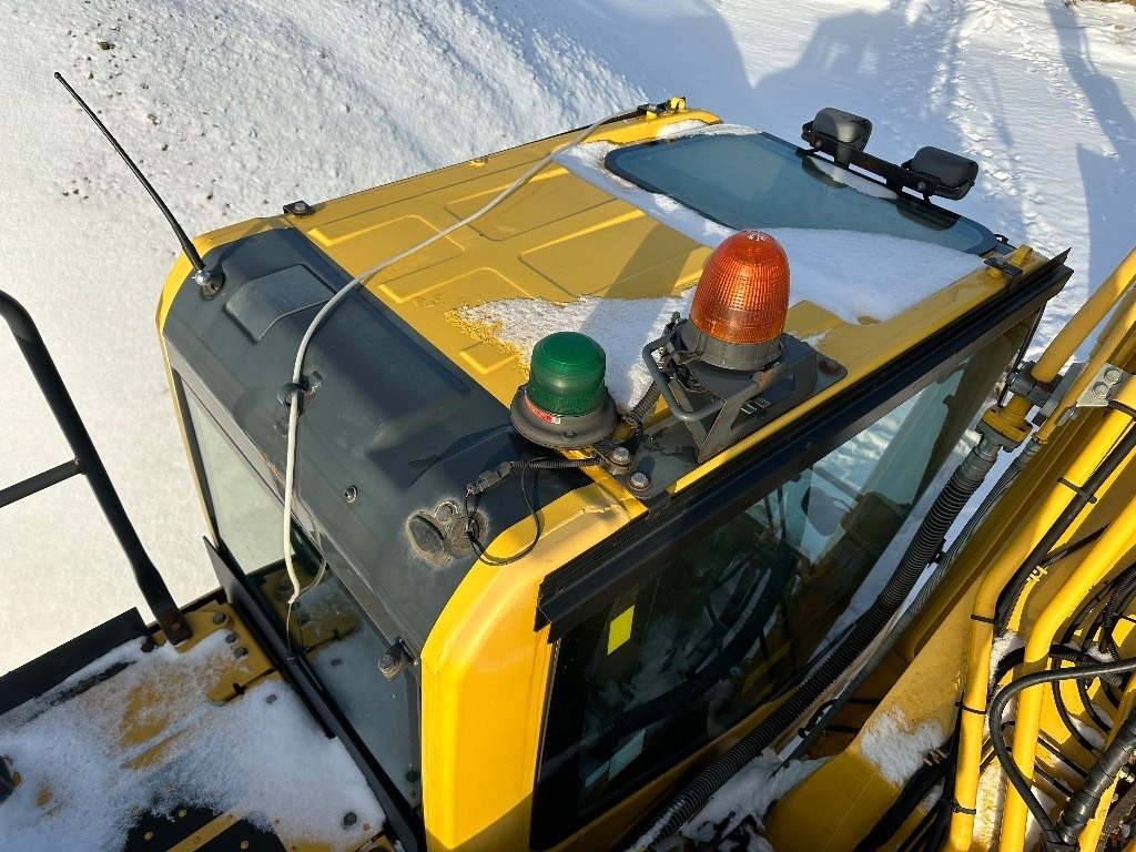 Ekskavator perayap Komatsu PC 210 LC-11: gambar 25