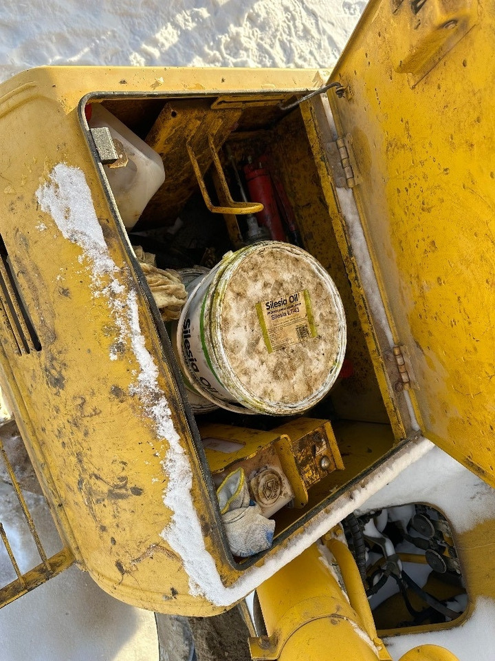 Ekskavator perayap Komatsu PC 210 LC-11: gambar 19