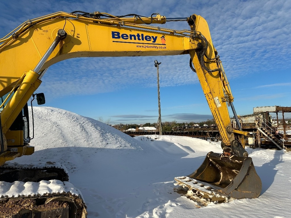 Ekskavator perayap Komatsu PC 210 LC-11: gambar 15
