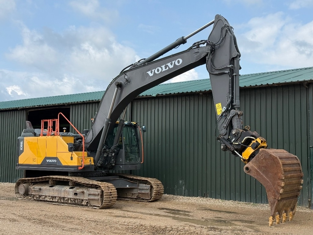 Volvo EC 300 EL - Ekskavator perayap: gambar 1 Volvo EC 300 EL - Ekskavator perayap: gambar 1