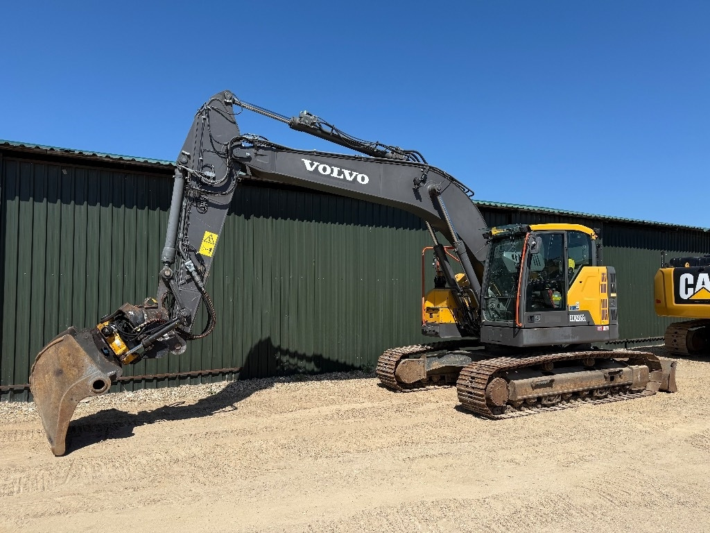 Volvo ECR 235 EL - Ekskavator perayap: gambar 1 Volvo ECR 235 EL - Ekskavator perayap: gambar 1