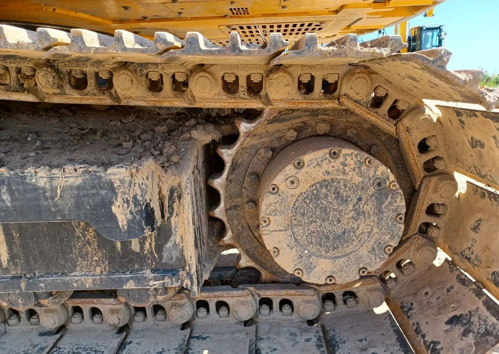 Ekskavator perayap JCB 140X: gambar 11