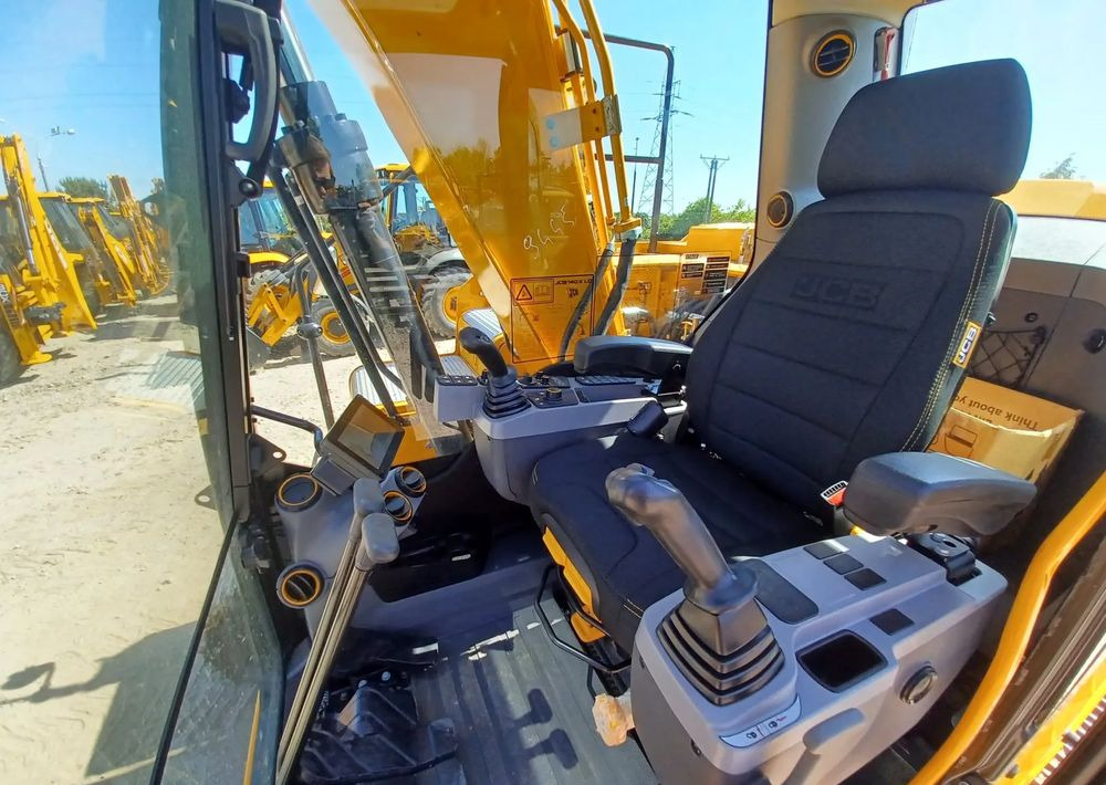 Ekskavator perayap JCB 140X: gambar 16