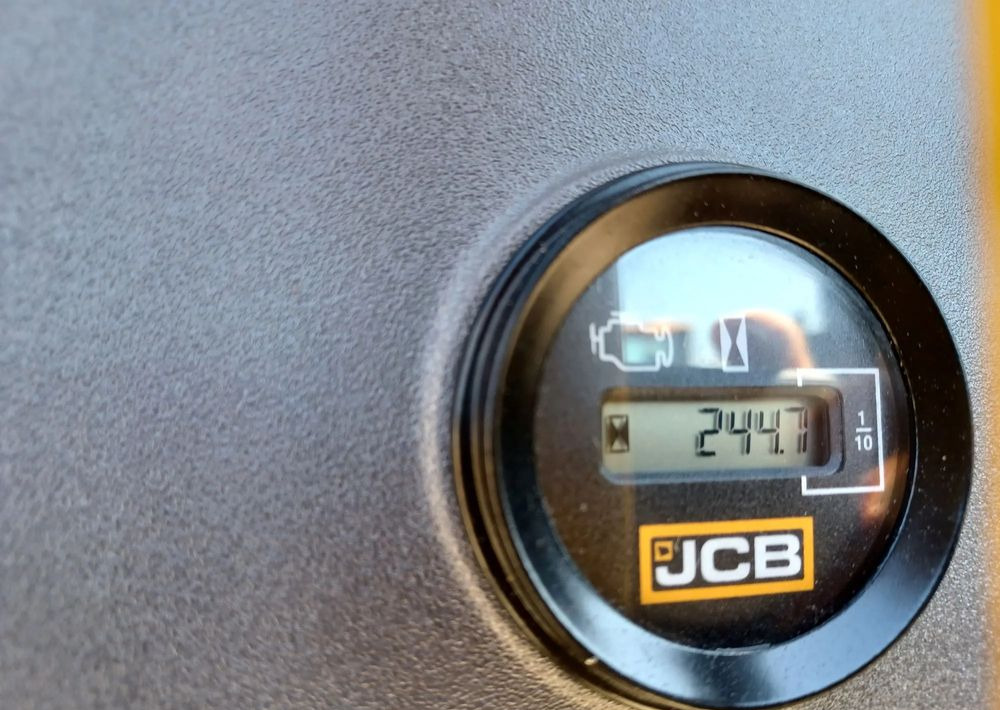 Ekskavator perayap JCB 140X: gambar 15