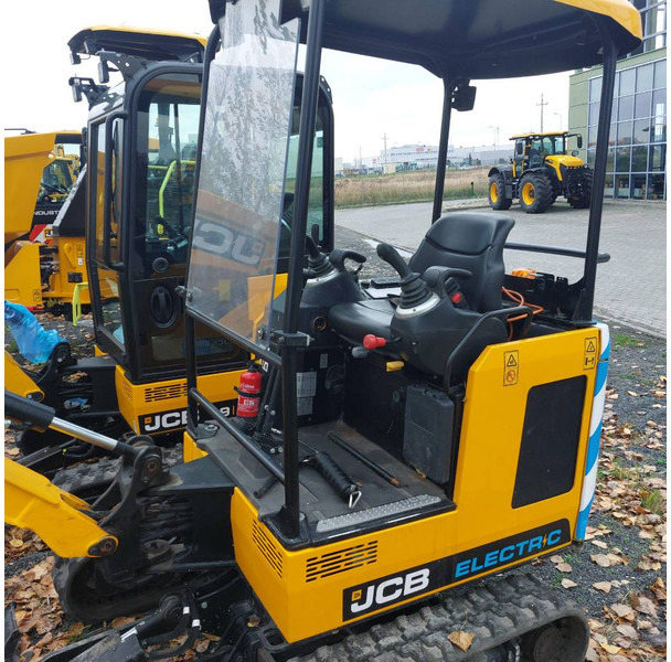 JCB 19 C-IE - Ekskavator mini: gambar 4 JCB 19 C-IE - Ekskavator mini: gambar 4