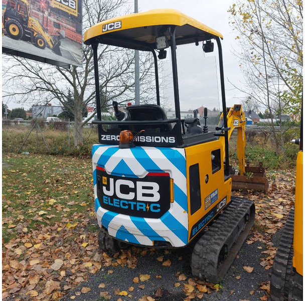 JCB 19 C-IE - Ekskavator mini: gambar 2 JCB 19 C-IE - Ekskavator mini: gambar 2