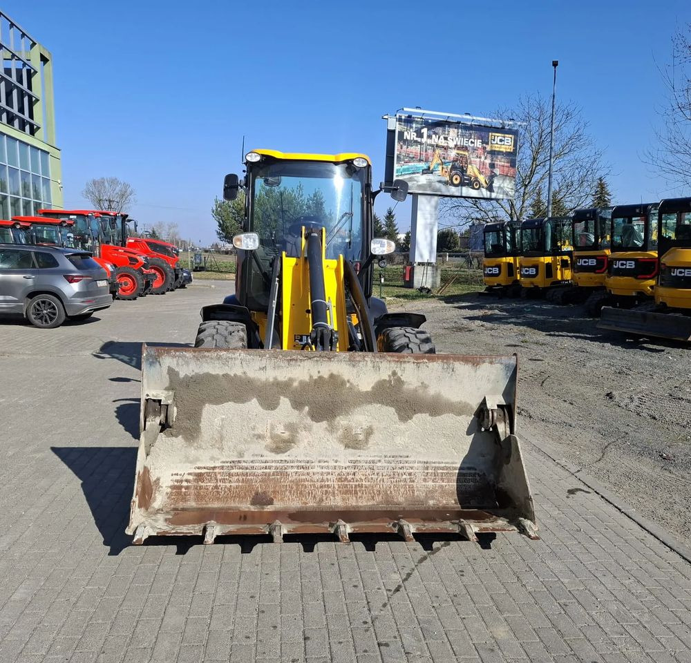 JCB 409 - Ekskavator roda: gambar 2 JCB 409 - Ekskavator roda: gambar 2