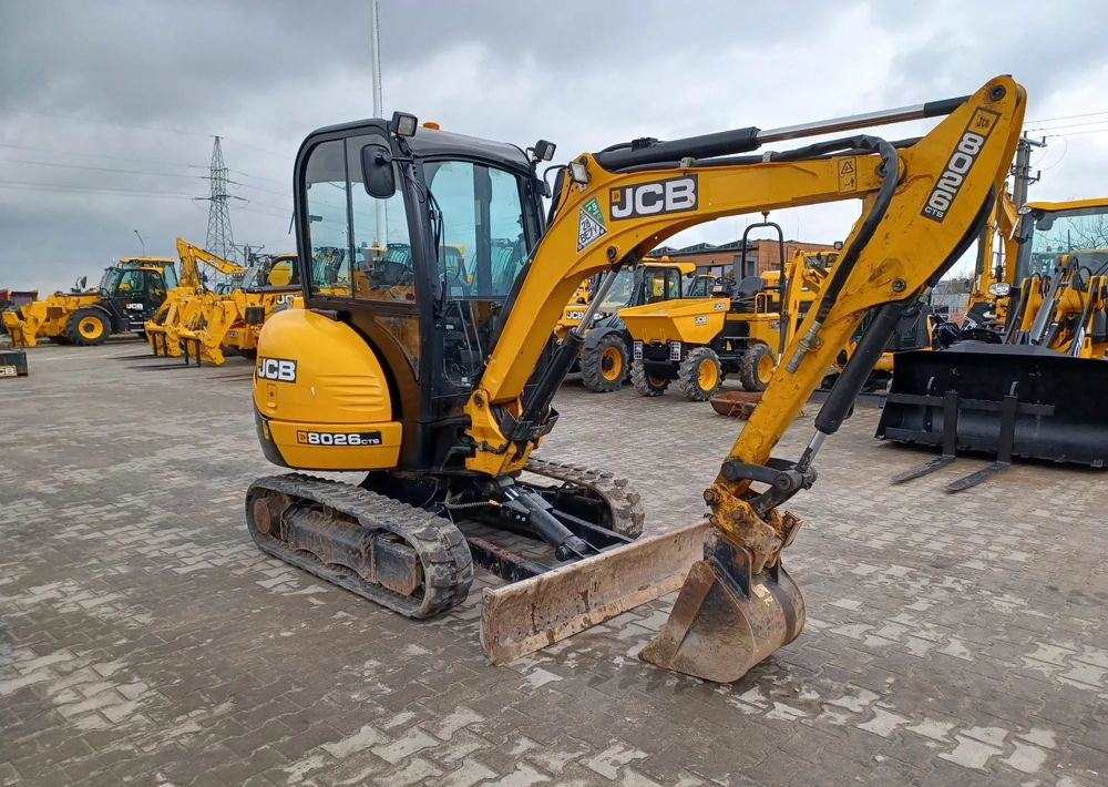 JCB 8026 - Ekskavator mini: gambar 2 JCB 8026 - Ekskavator mini: gambar 2