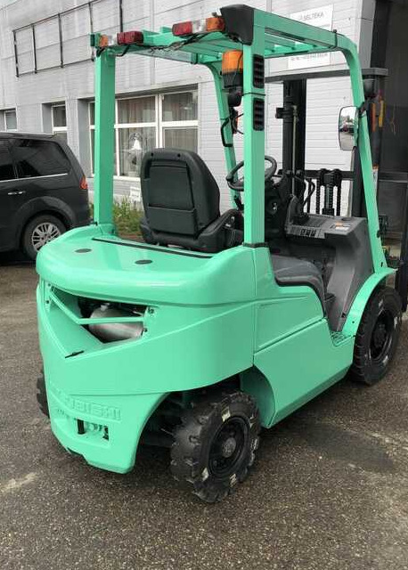MITSUBISHI Mitsubishi FDE20T-F18D - Forklift diesel: gambar 1 MITSUBISHI Mitsubishi FDE20T-F18D - Forklift diesel: gambar 1