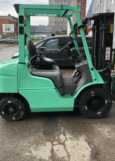 MITSUBISHI Mitsubishi FDE20T-F18D - Forklift diesel: gambar 2 MITSUBISHI Mitsubishi FDE20T-F18D - Forklift diesel: gambar 2