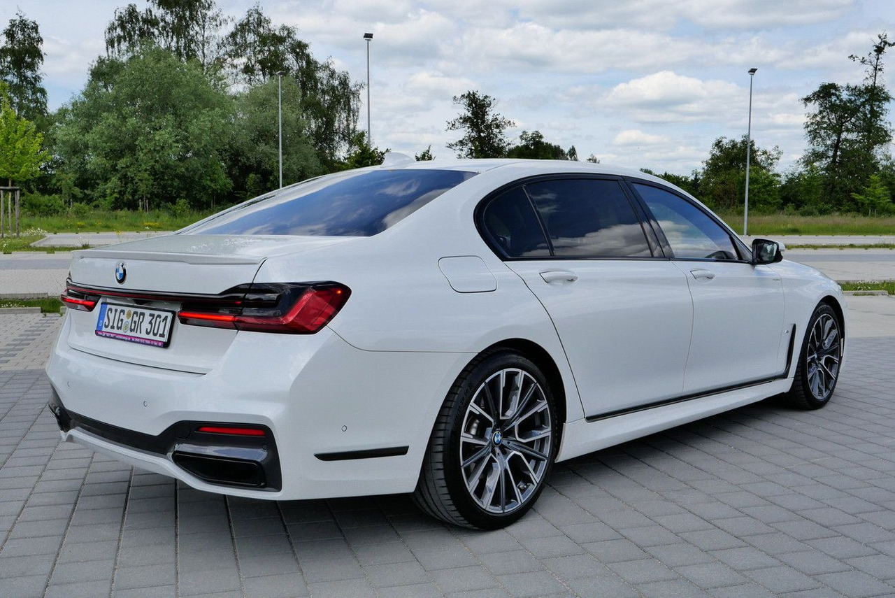 BMW 730Ld XDRIVE /VOLL/REAR ENTERT. /LANGSTRECKE 48V - Mobil sedan: gambar 4 BMW 730Ld XDRIVE /VOLL/REAR ENTERT. /LANGSTRECKE 48V - Mobil sedan: gambar 4