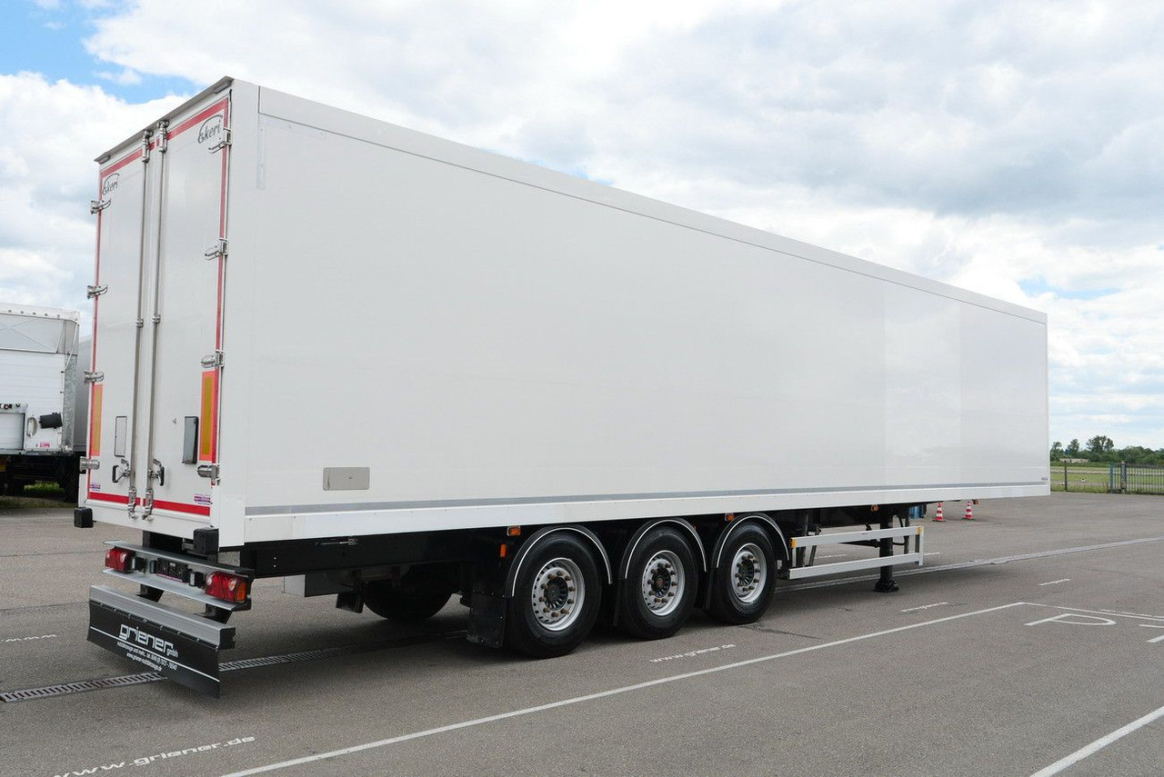 EKERI T3-A /SEITLICHE TÜREN /FALTWAND 2700 mm - Semi-trailer kotak tertutup: gambar 2 EKERI T3-A /SEITLICHE TÜREN /FALTWAND 2700 mm - Semi-trailer kotak tertutup: gambar 2