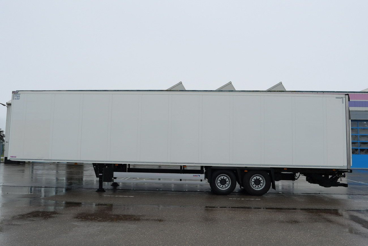 Schmitz Cargobull SKO 18 /LBW BÄR 2500 kg / CARRIER 1550 / LIFT - Semi-trailer kotak tertutup: gambar 5 Schmitz Cargobull SKO 18 /LBW BÄR 2500 kg / CARRIER 1550 / LIFT - Semi-trailer kotak tertutup: gambar 5