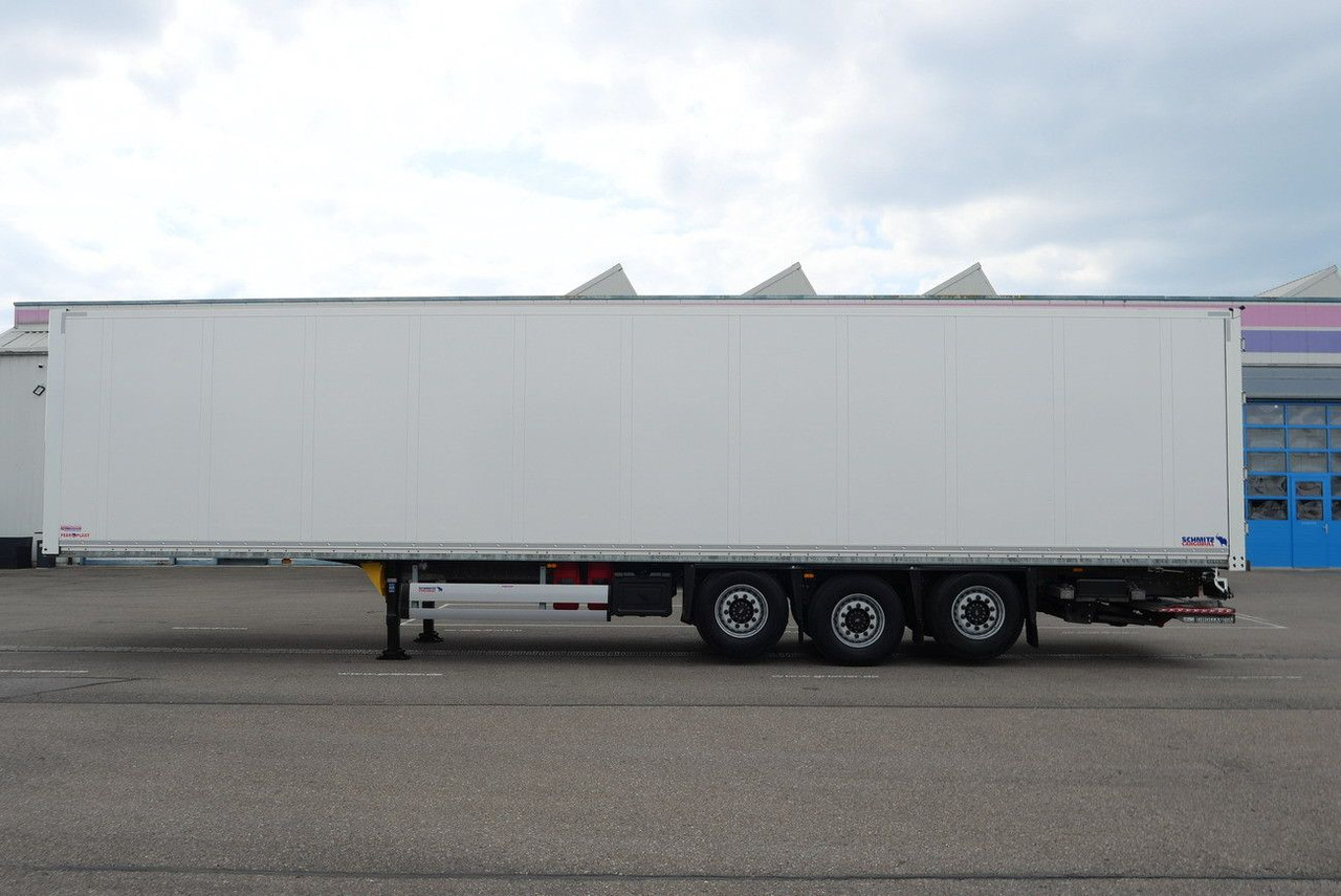 Schmitz Cargobull SKO 24/3 x ZURR/2 x LIFT /LBW 2000 kg / 2,70 - Semi-trailer kotak tertutup: gambar 5 Schmitz Cargobull SKO 24/3 x ZURR/2 x LIFT /LBW 2000 kg / 2,70 - Semi-trailer kotak tertutup: gambar 5