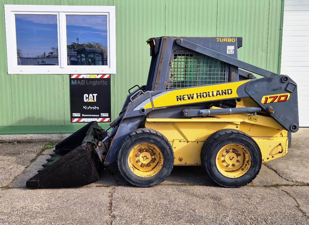 NEW HOLLAND S170 - Skid steer: gambar 2 NEW HOLLAND S170 - Skid steer: gambar 2
