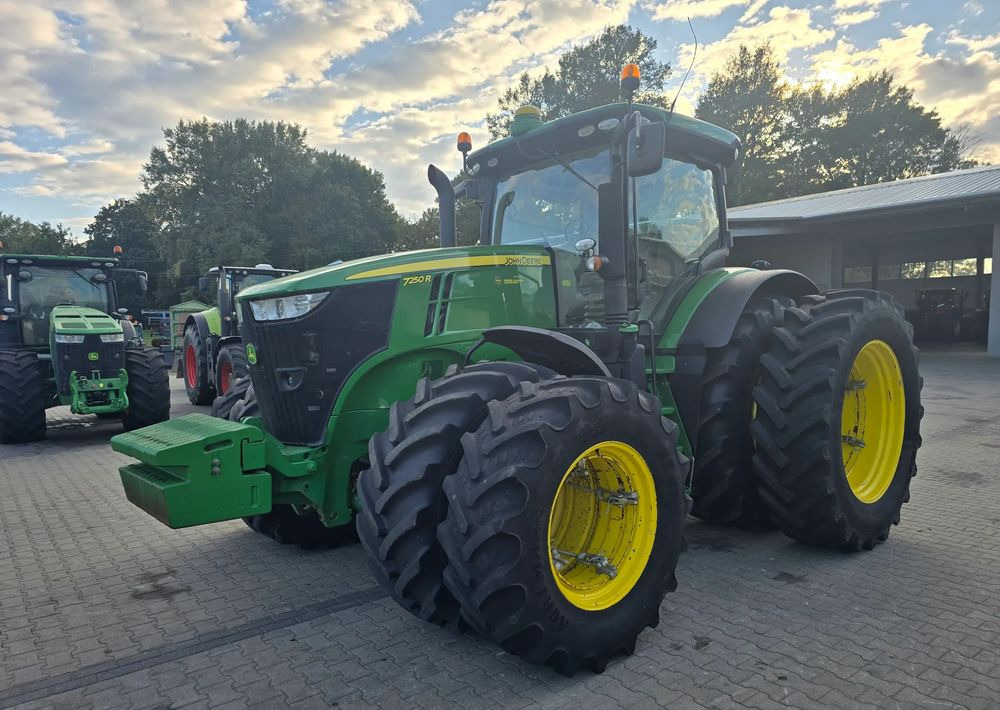 John Deere 7250R - Traktor: gambar 2 John Deere 7250R - Traktor: gambar 2