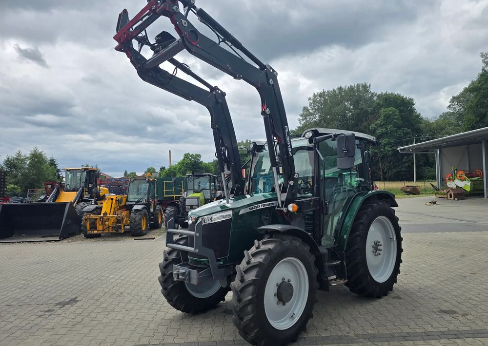 Massey Ferguson 4708 - Traktor: gambar 4 Massey Ferguson 4708 - Traktor: gambar 4