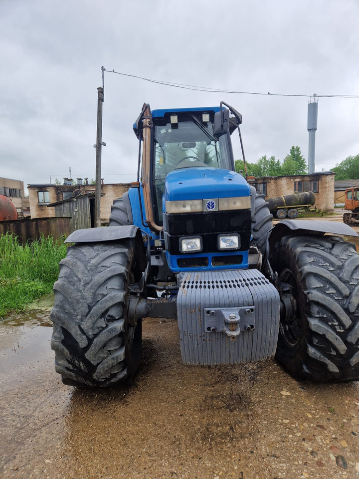 FORD 8670 - Traktor: gambar 2 FORD 8670 - Traktor: gambar 2