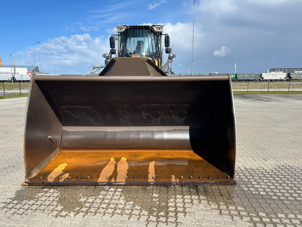 LIEBHERR L576 - Wheel loader: gambar 4 LIEBHERR L576 - Wheel loader: gambar 4
