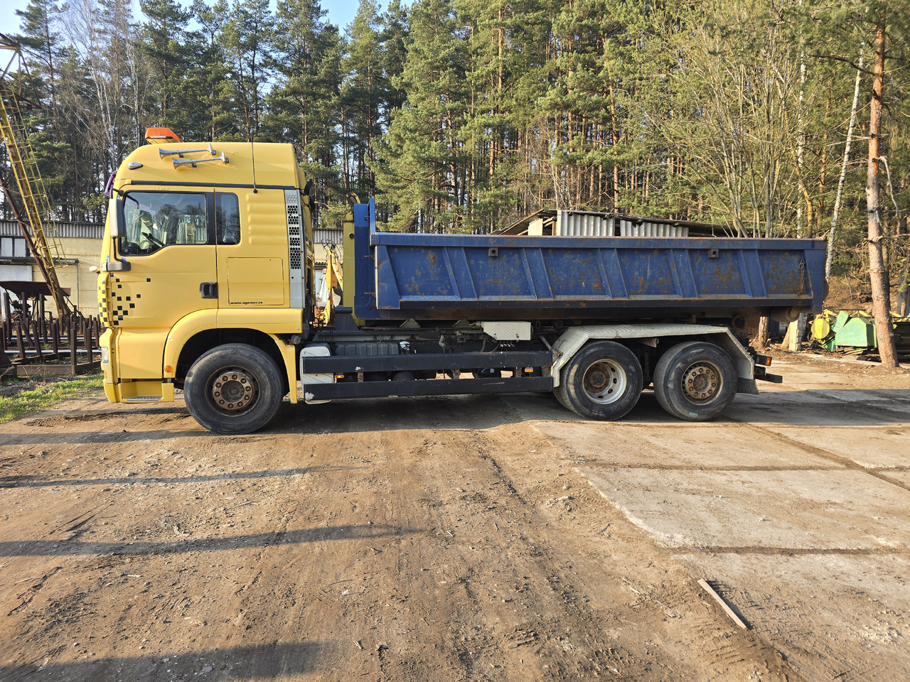 MAN TGA 26.413 - Hook lift: gambar 2 MAN TGA 26.413 - Hook lift: gambar 2