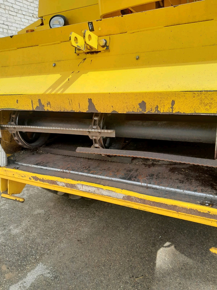 New Holland TC5070 - Pemanen gabungan: gambar 5 New Holland TC5070 - Pemanen gabungan: gambar 5