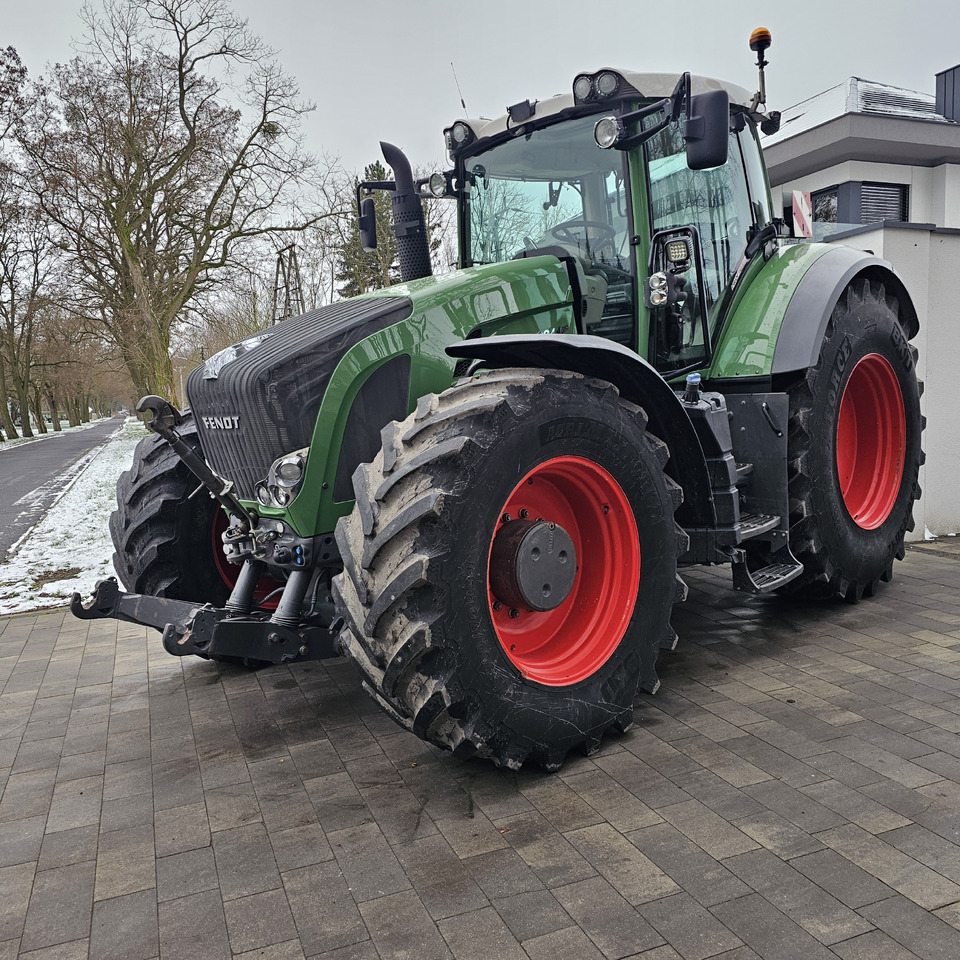 Fendt 924 SCR Profi Plus - Traktor: gambar 1 Fendt 924 SCR Profi Plus - Traktor: gambar 1