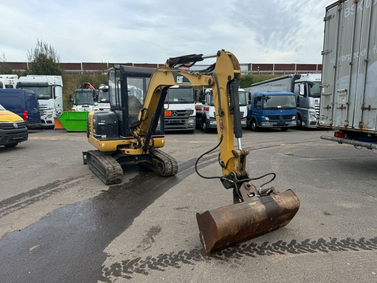 CAT 303.5 CAB Tieflöffel Graberäumer - Ekskavator mini: gambar 2 CAT 303.5 CAB Tieflöffel Graberäumer - Ekskavator mini: gambar 2