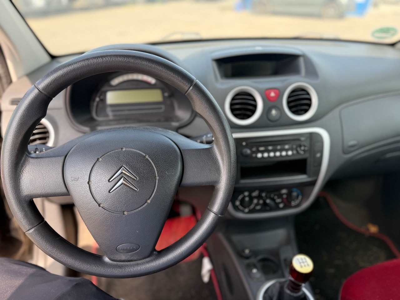 Mobil sedan Citroën C2 Confort Zahnriemen gerissen: gambar 8
