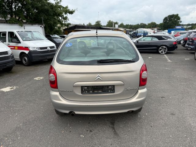 Citroën Xsara Picasso 1.8 16V Exclusive - Mobil sedan: gambar 5 Citroën Xsara Picasso 1.8 16V Exclusive - Mobil sedan: gambar 5