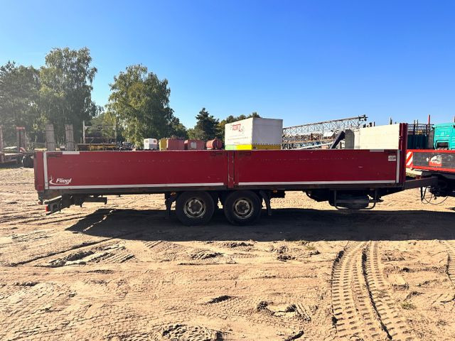 Fliegl TPS 18 - Trailer flatbed: gambar 4 Fliegl TPS 18 - Trailer flatbed: gambar 4