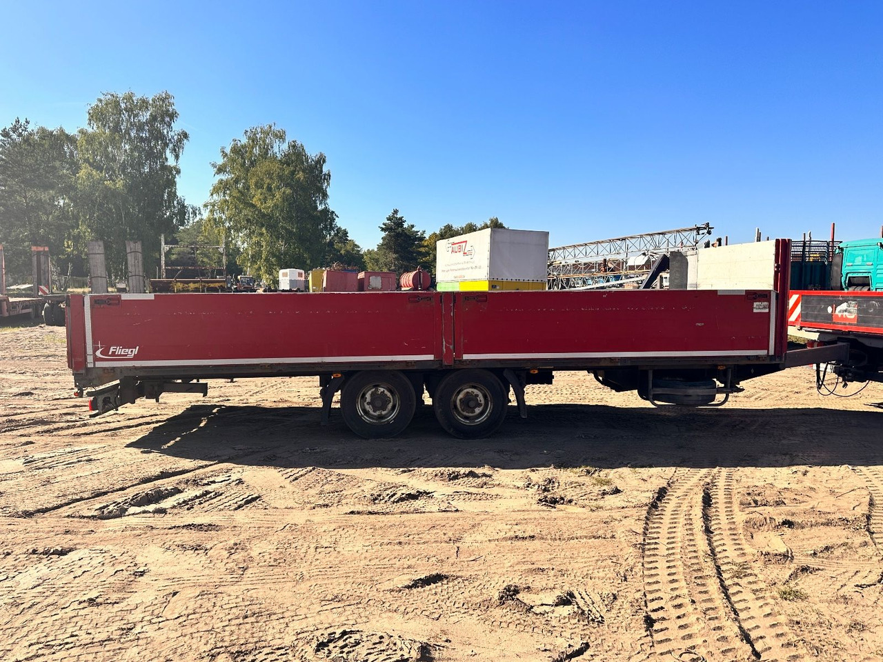 Fliegl TPS 18 - Trailer flatbed: gambar 4 Fliegl TPS 18 - Trailer flatbed: gambar 4