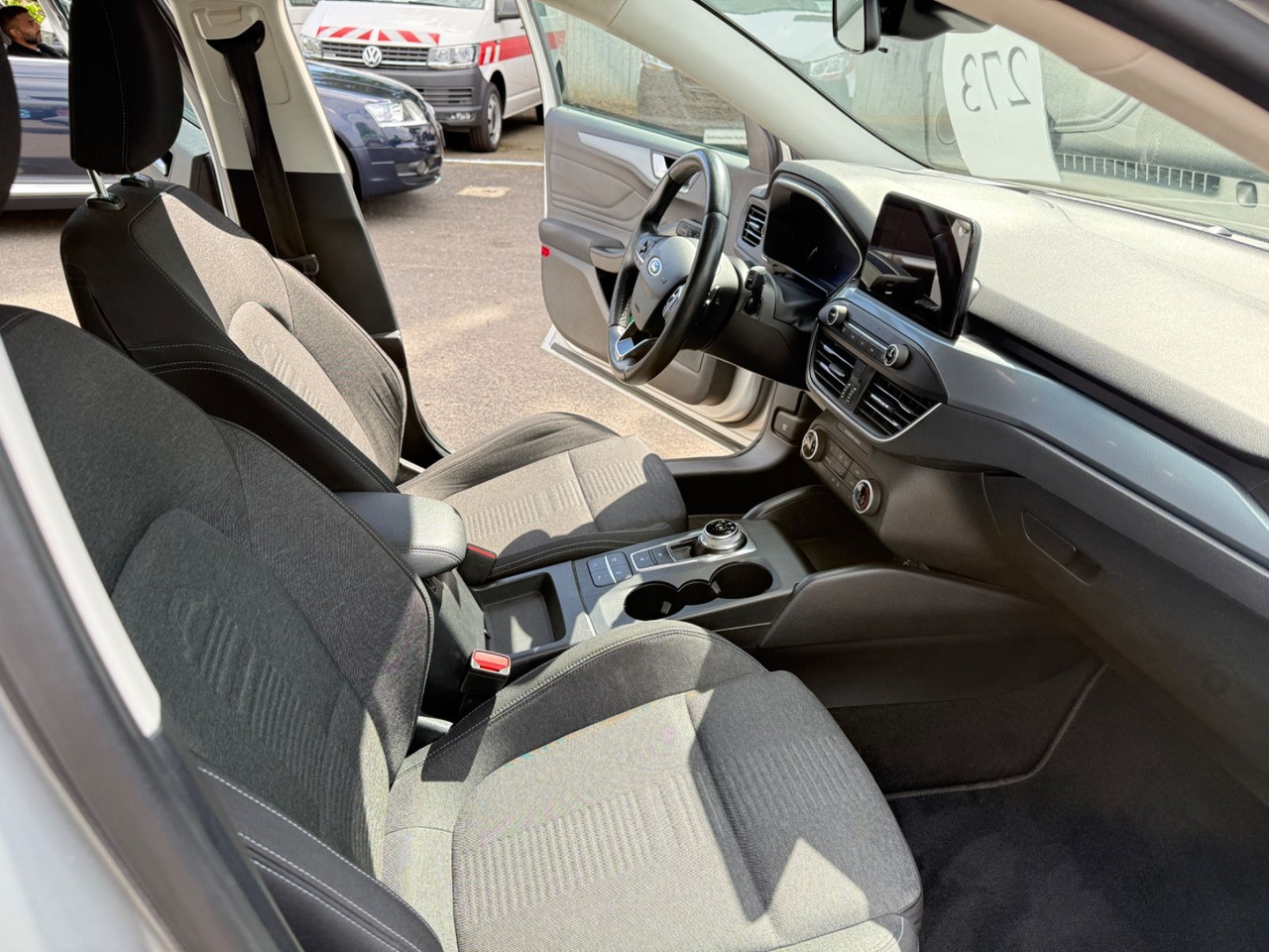 Station wagon Ford Focus Turnier Active: gambar 11