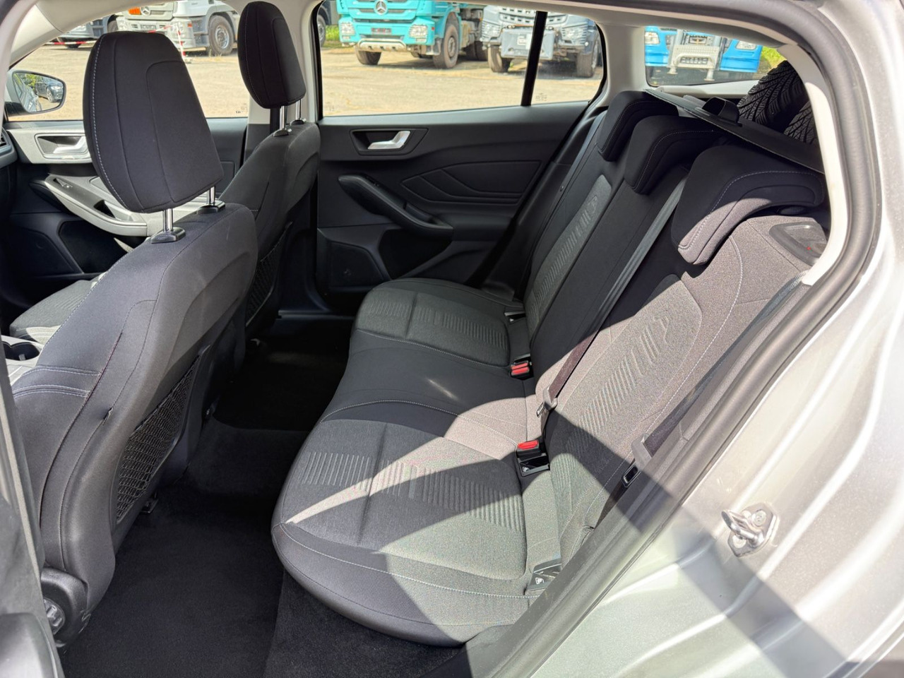 Station wagon Ford Focus Turnier Active: gambar 12