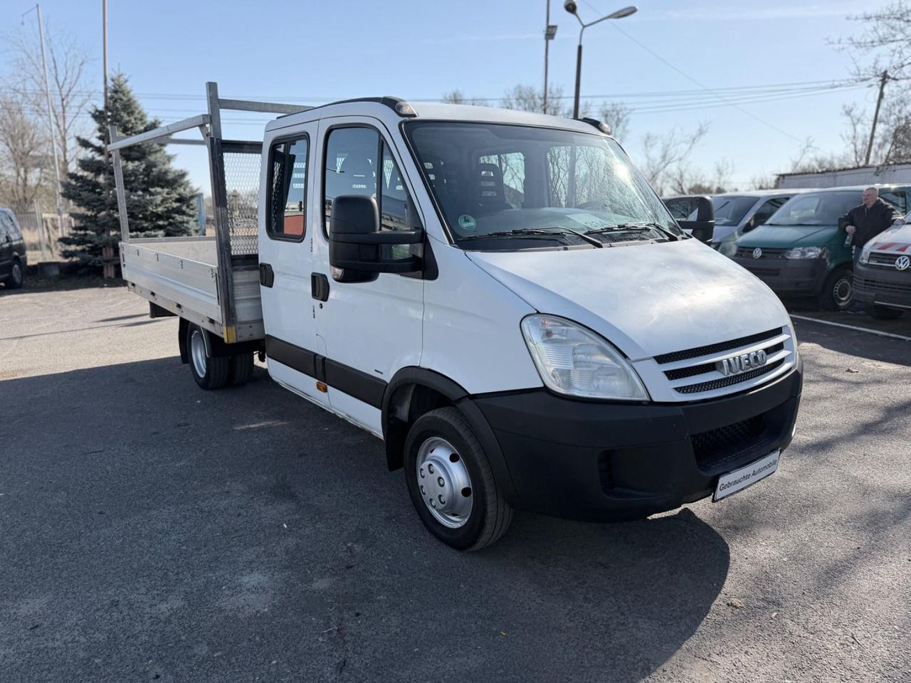 Iveco Daily 50C15 - Van flatbed: gambar 1 Iveco Daily 50C15 - Van flatbed: gambar 1