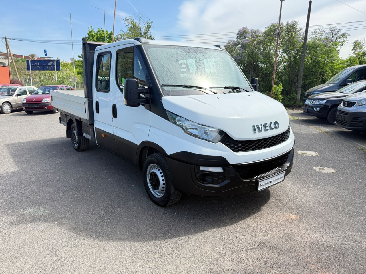 Iveco Daily Doppelkabine 35 S 130 7 Sitzer - Van flatbed: gambar 2 Iveco Daily Doppelkabine 35 S 130 7 Sitzer - Van flatbed: gambar 2