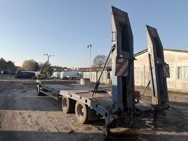 Langendorf TUE 24-100-3 - Trailer low bed: gambar 1 Langendorf TUE 24-100-3 - Trailer low bed: gambar 1