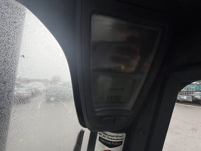 Forklift diesel Linde H30D: gambar 16 Forklift diesel Linde H30D: gambar 16