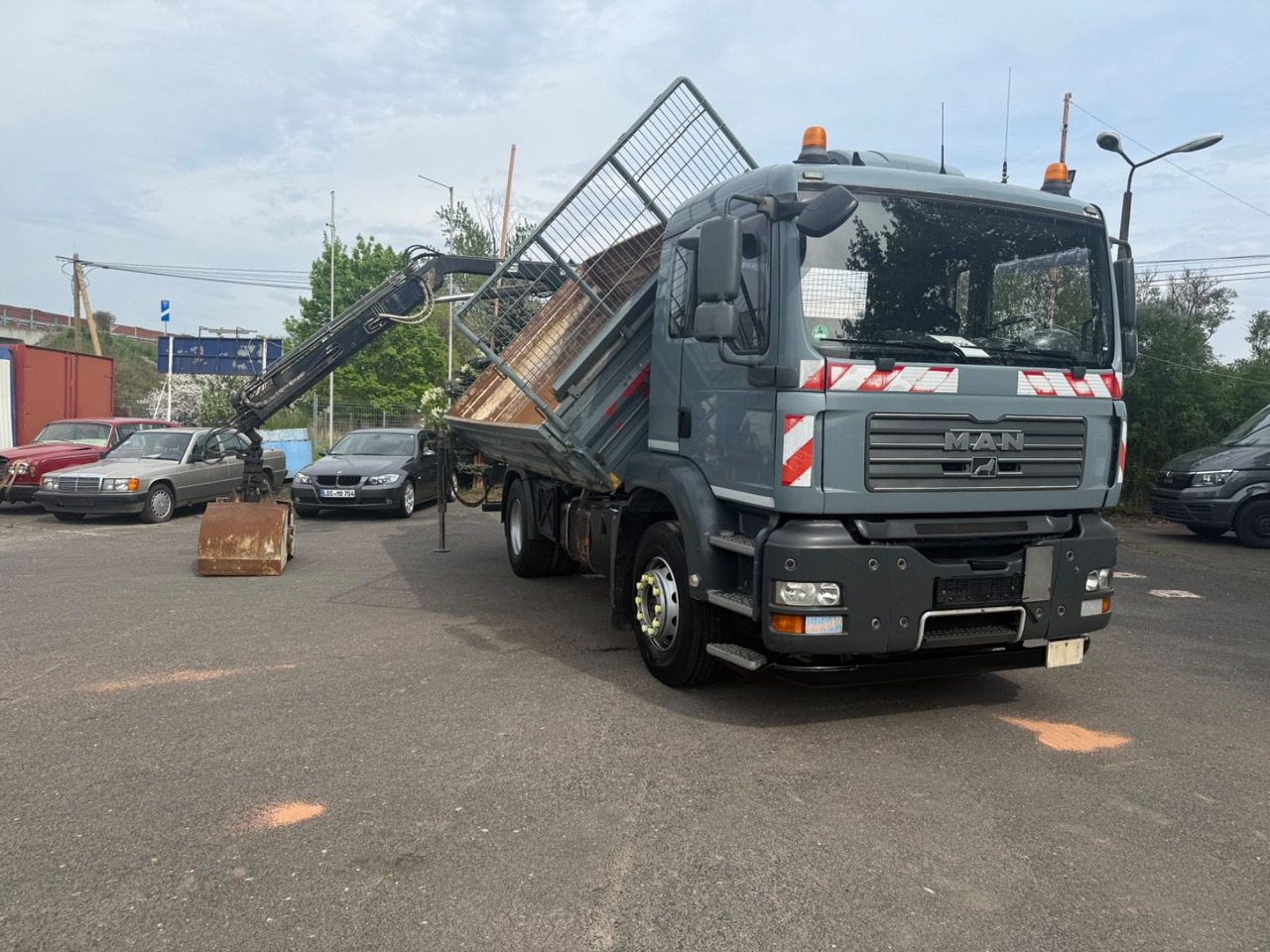 MAN TGA 18.310 4x2BB - Truk jungkit, Truk derek: gambar 1 MAN TGA 18.310 4x2BB - Truk jungkit, Truk derek: gambar 1