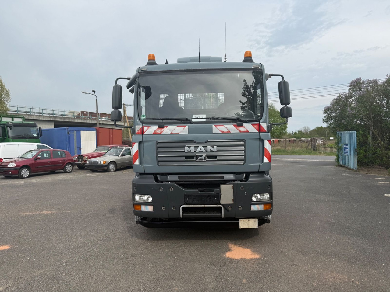 MAN TGA 18.310 4x2BB - Truk jungkit, Truk derek: gambar 2 MAN TGA 18.310 4x2BB - Truk jungkit, Truk derek: gambar 2