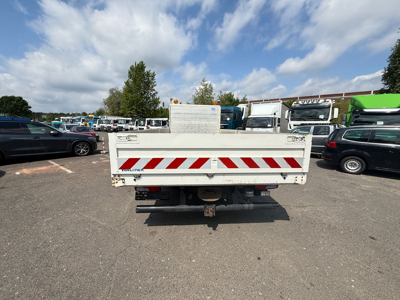 MAN TGL 8.180 - Truk flatbed: gambar 4 MAN TGL 8.180 - Truk flatbed: gambar 4