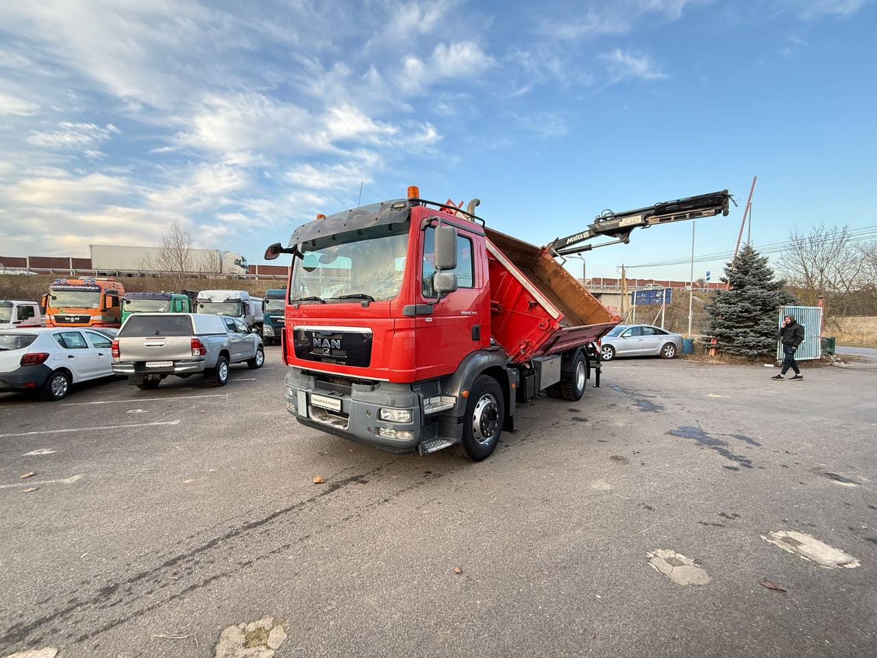 MAN TGM 18.340 Kipper mit Kran - Truk jungkit, Truk derek: gambar 2 MAN TGM 18.340 Kipper mit Kran - Truk jungkit, Truk derek: gambar 2