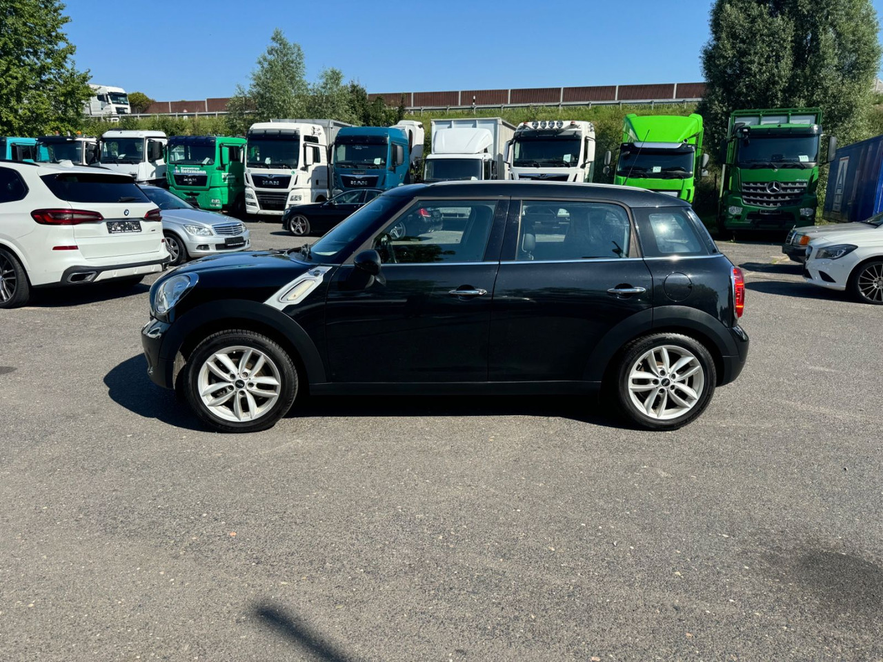 MINI COOPER Countryman Cooper - Mobil: gambar 3 MINI COOPER Countryman Cooper - Mobil: gambar 3