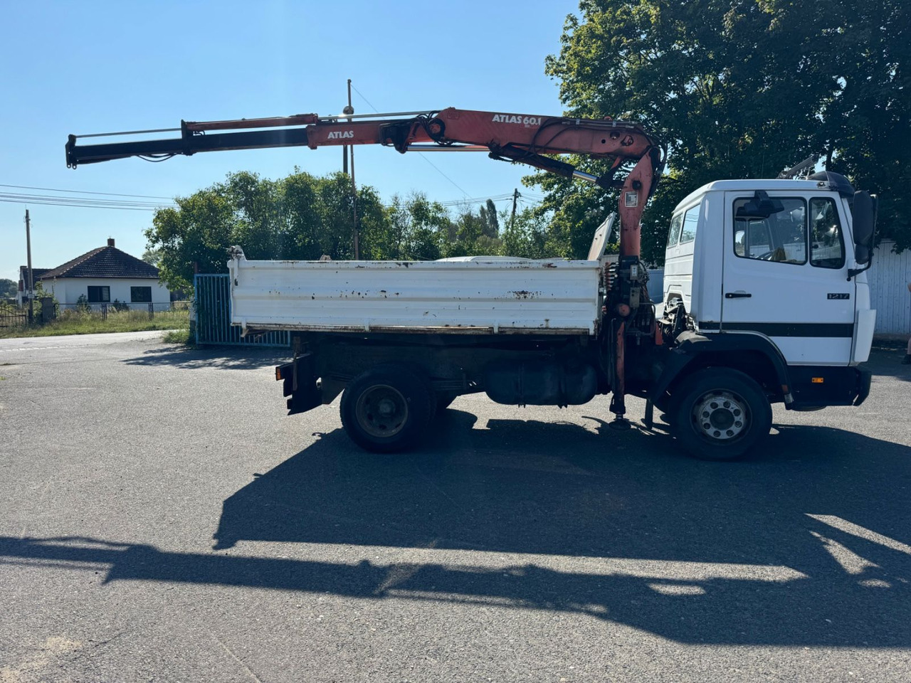 Mercedes-Benz 1317 Kipper - Kran - Truk jungkit: gambar 5 Mercedes-Benz 1317 Kipper - Kran - Truk jungkit: gambar 5