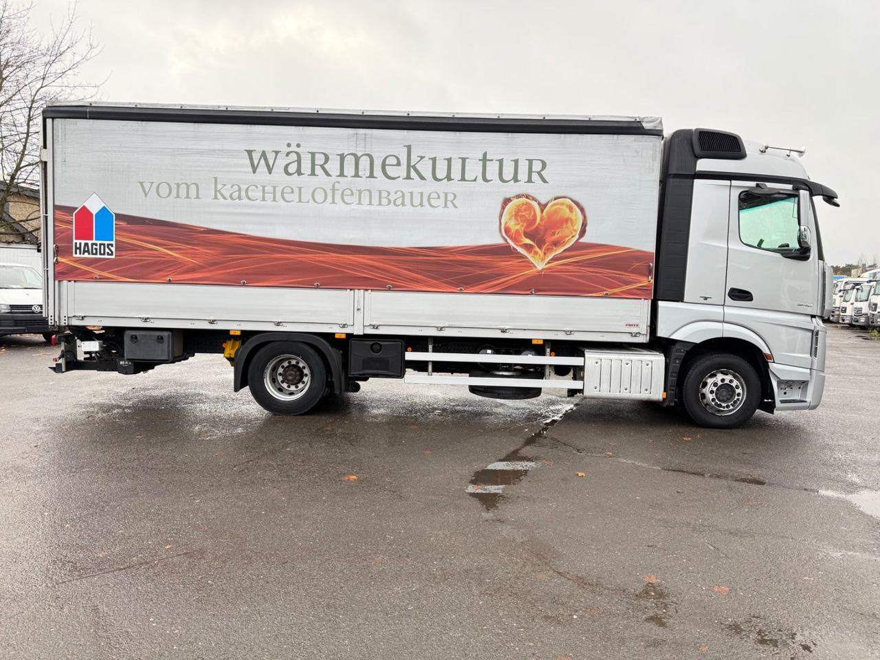 Mercedes-Benz 1840 Actros 4x2 - Truk dengan terpal samping: gambar 3 Mercedes-Benz 1840 Actros 4x2 - Truk dengan terpal samping: gambar 3