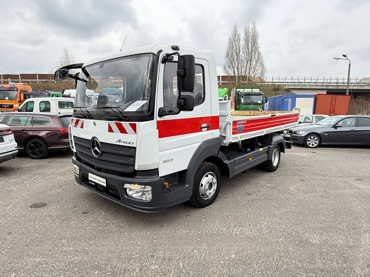 Mercedes-Benz Atego 823 Kipper - Truk jungkit: gambar 3 Mercedes-Benz Atego 823 Kipper - Truk jungkit: gambar 3
