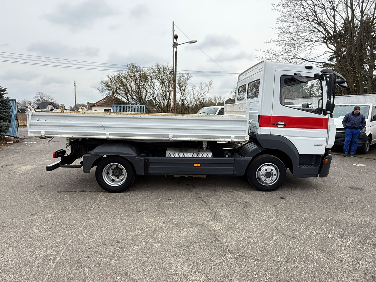 Mercedes-Benz Atego 823 Kipper - Truk jungkit: gambar 5 Mercedes-Benz Atego 823 Kipper - Truk jungkit: gambar 5