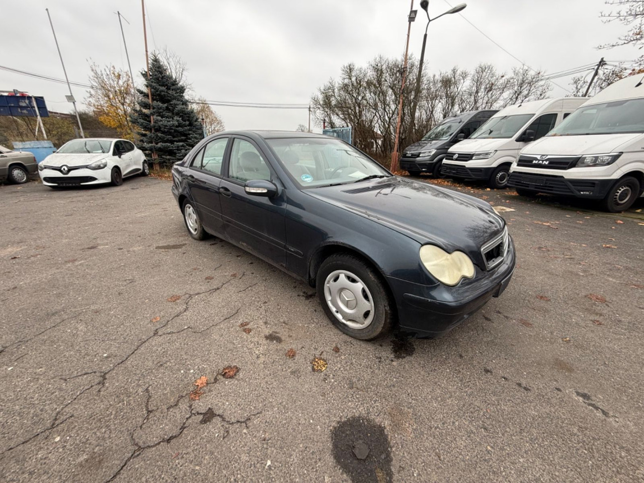 Mercedes-Benz C 180 T CLASSIC - Mobil: gambar 2 Mercedes-Benz C 180 T CLASSIC - Mobil: gambar 2