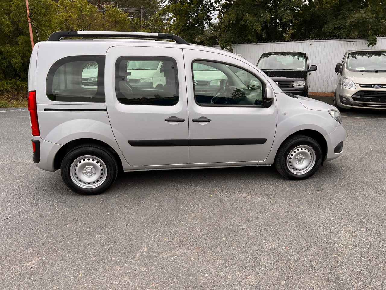 Mercedes-Benz Citan Kombi 111 CDI lang - Van penumpang: gambar 5 Mercedes-Benz Citan Kombi 111 CDI lang - Van penumpang: gambar 5