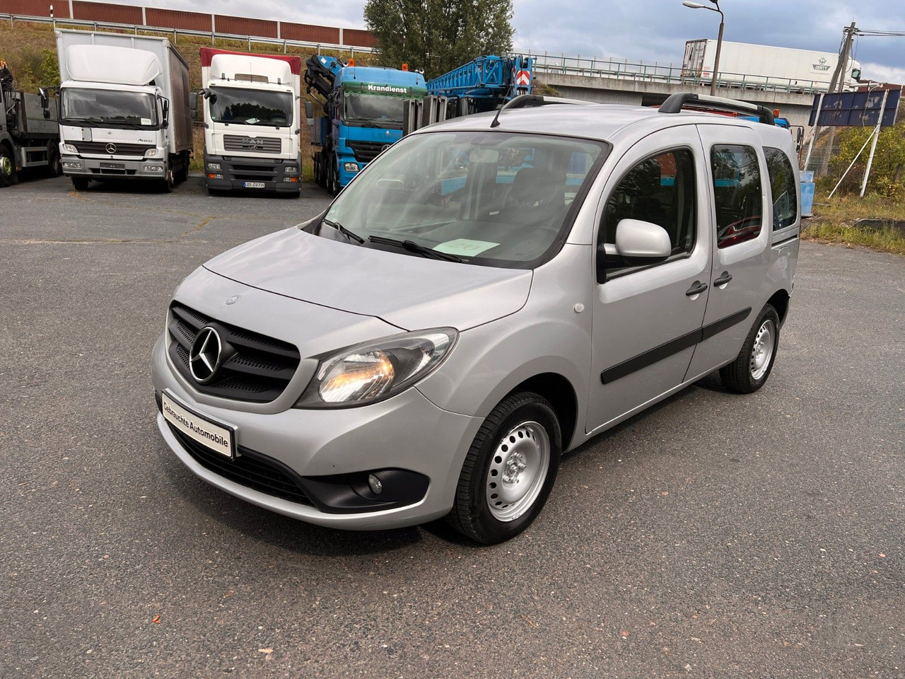 Mercedes-Benz Citan Kombi 111 CDI lang - Van penumpang: gambar 3 Mercedes-Benz Citan Kombi 111 CDI lang - Van penumpang: gambar 3
