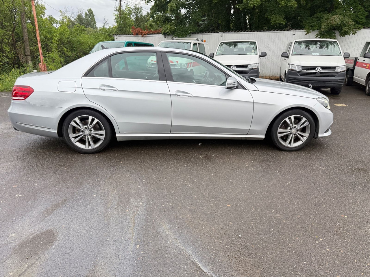 Mercedes-Benz E 300 E -Klasse Lim. E 300 BlueTec - Mobil sedan: gambar 5 Mercedes-Benz E 300 E -Klasse Lim. E 300 BlueTec - Mobil sedan: gambar 5